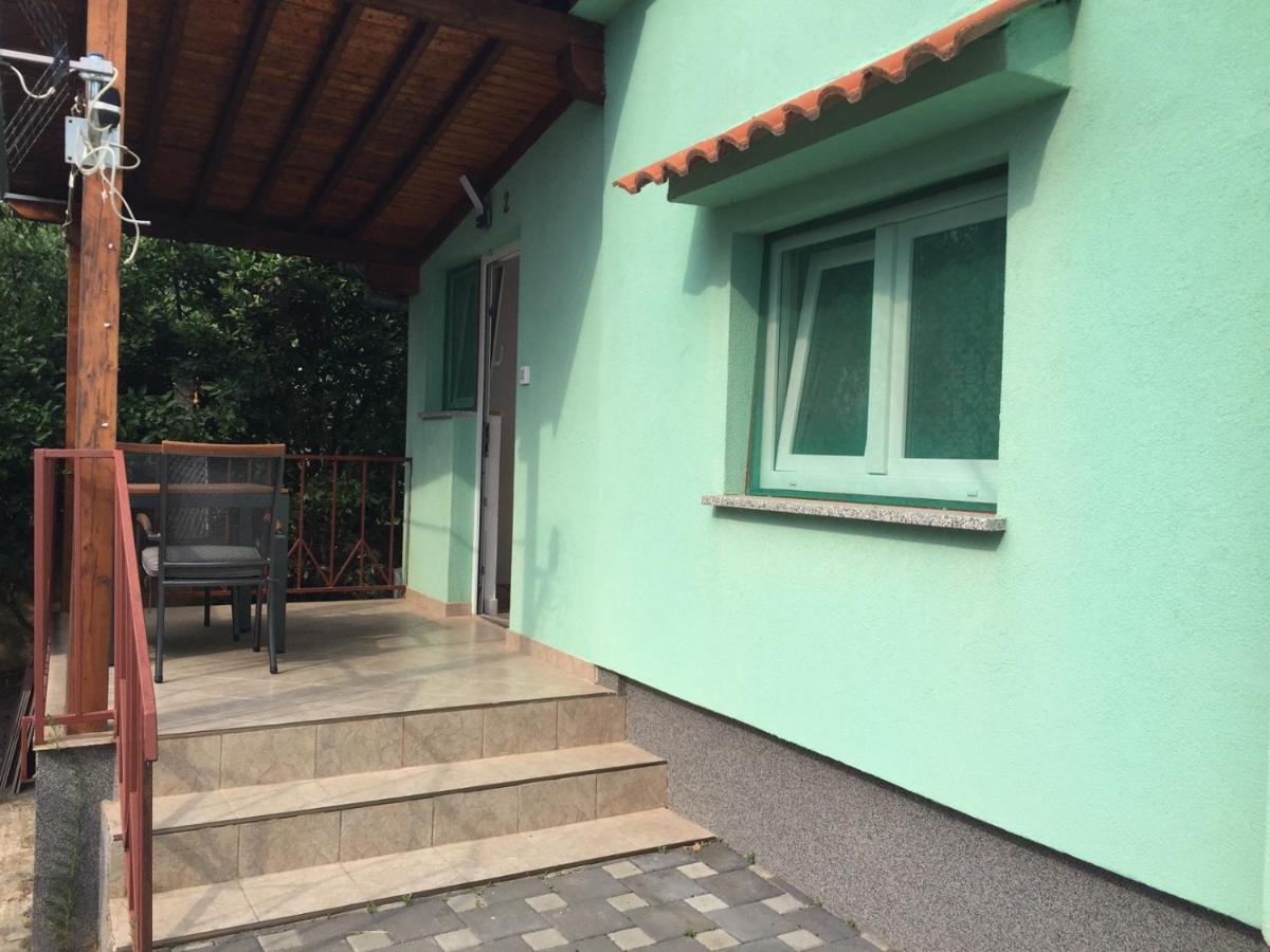 One-Bedroom Apartment, Wifi, Airco, Parking, Washing Machine, Grill Medulin Exterior foto