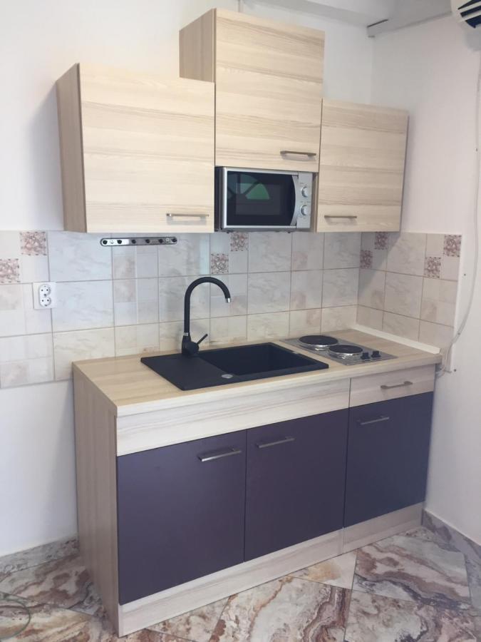 One-Bedroom Apartment, Wifi, Airco, Parking, Washing Machine, Grill Medulin Exterior foto